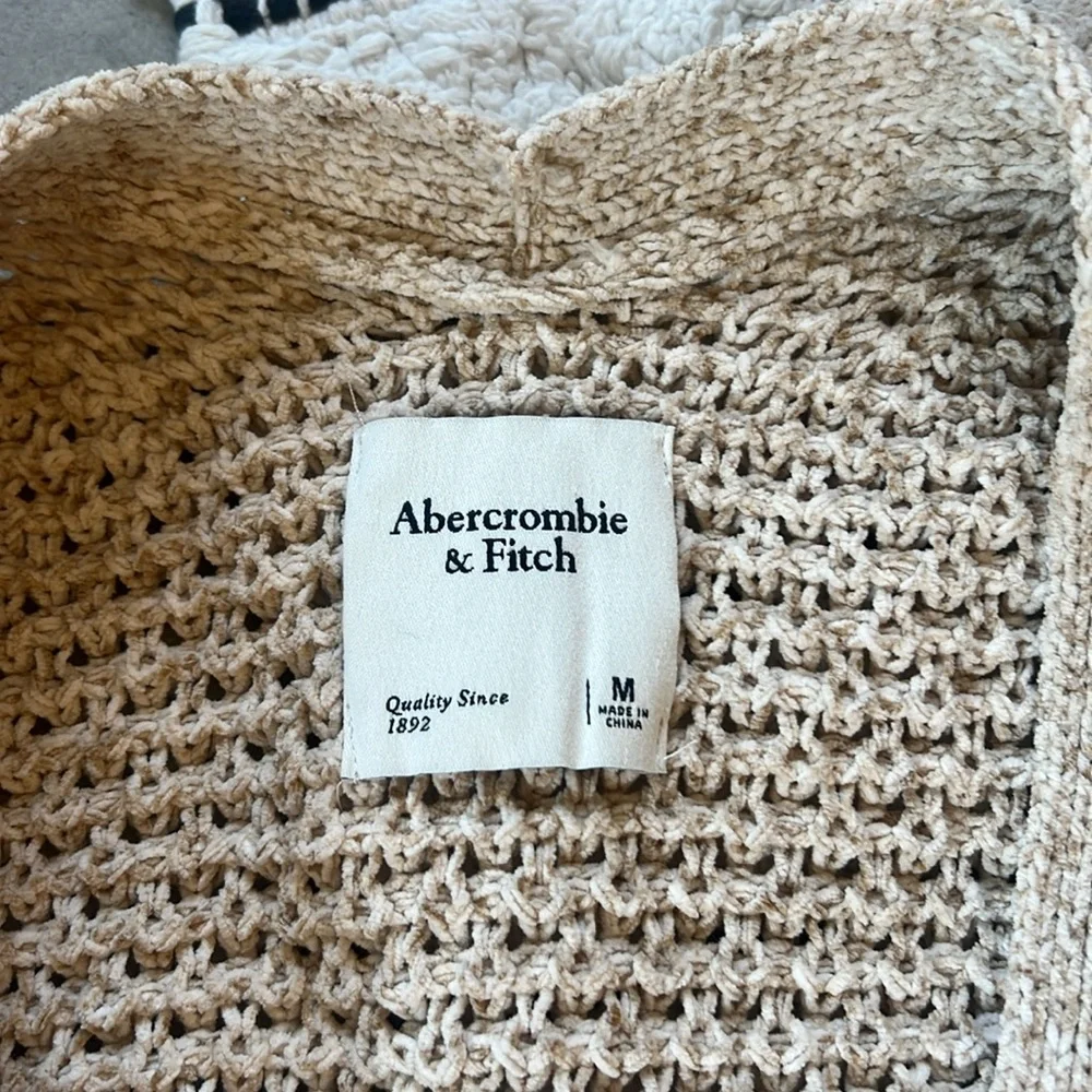 Sweater - Picture 2 of 3